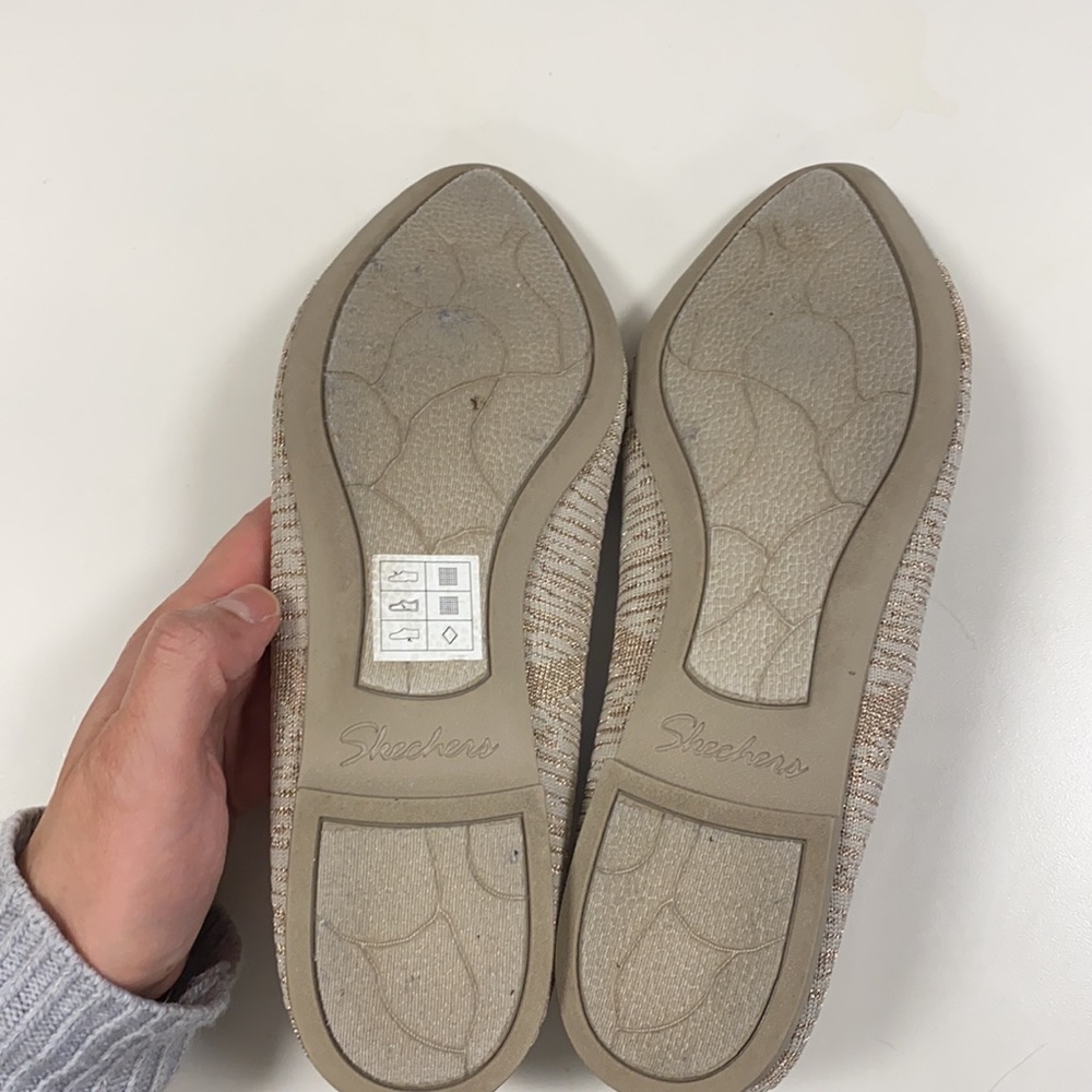 Sketchers Memory Foam Flats -Like New - image 4